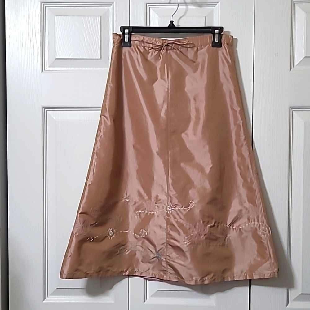 Champagne Gold Mid Length Skirt W/Floral Embroidery Details, Size 7